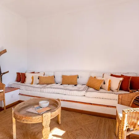 Lejlighed Comfy 2 Bdr W/ Balcony By Lovelystay *