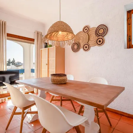 Comfy 2 Bdr W/ Balcony By Lovelystay 阿尔布费拉