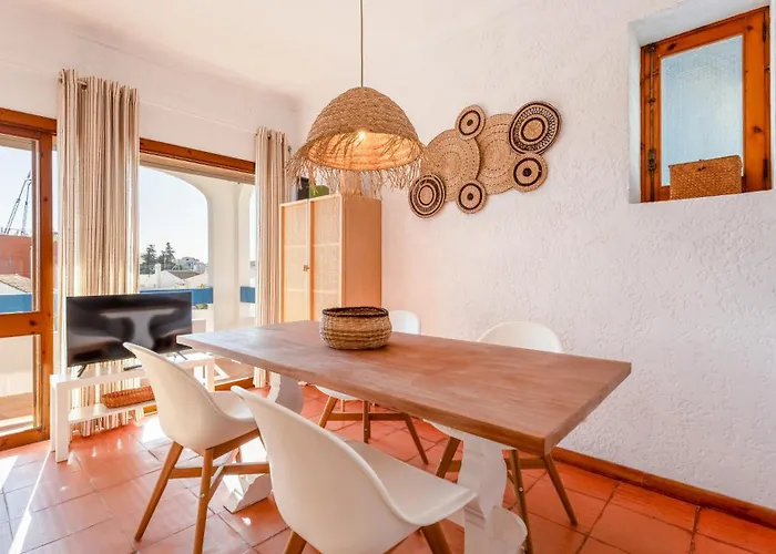 Comfy 2 Bdr W/ Balcony By Lovelystay Albufeira