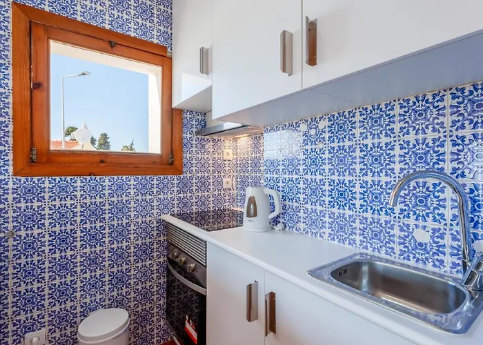 Apartmán Comfy 2 Bdr W/ Balcony By Lovelystay *