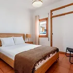 Apartamento Comfy 2 Bdr W/ Balcony By Lovelystay Albufeira